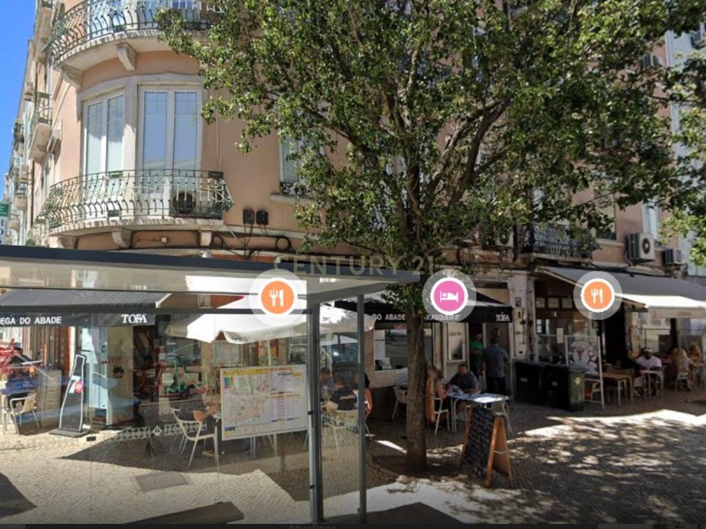 T1 com amplo terraço à Gomes Freire - Lisboa - Image 18